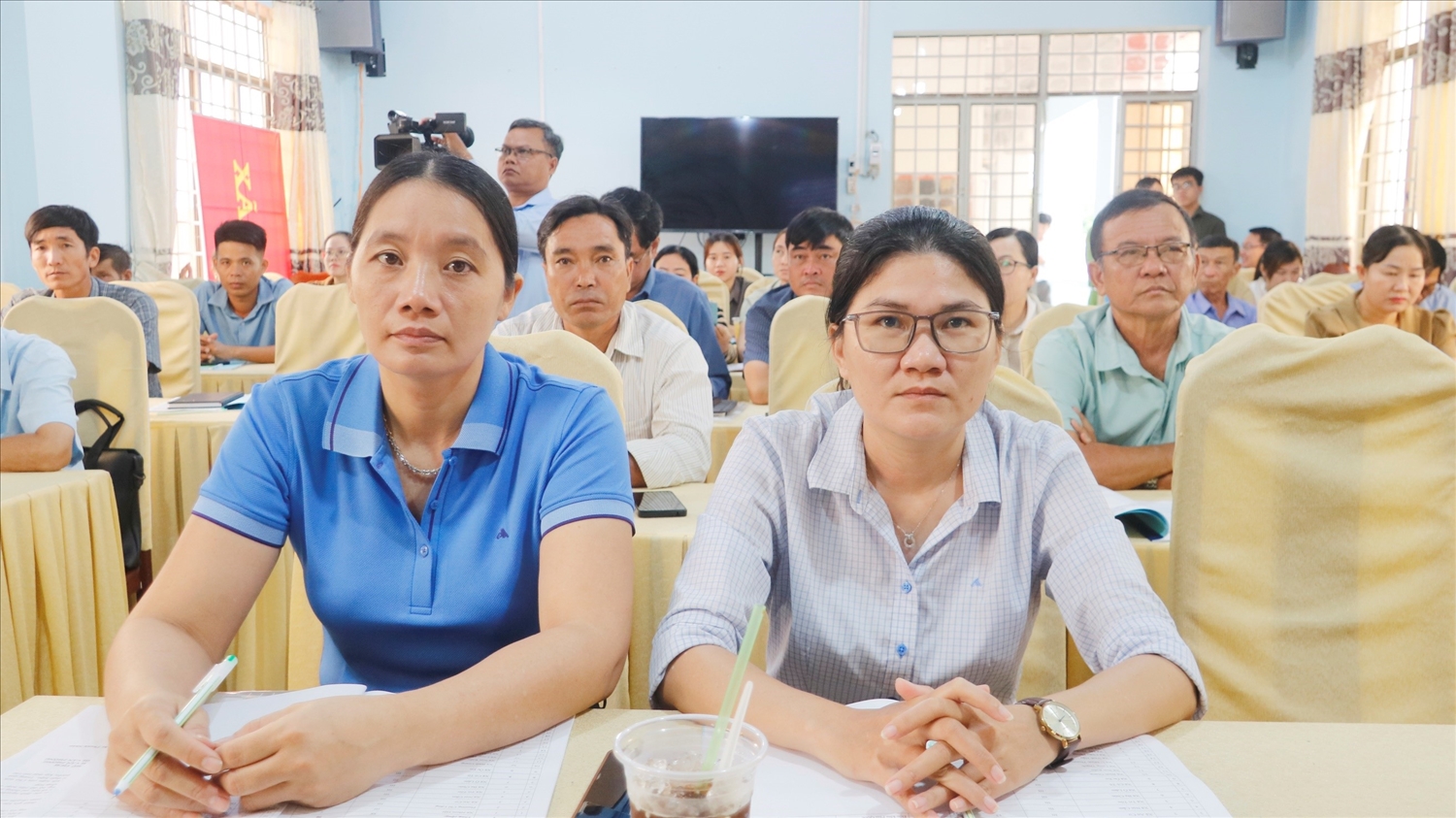 Các đại biểu tham dự hội nghị tập huấn tại xã Sơn Kiên