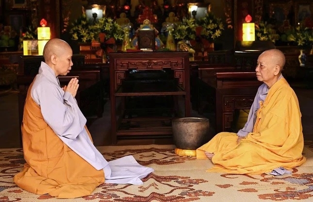 Hành giả chư ni tác pháp đối thú An cư kiết hạ.