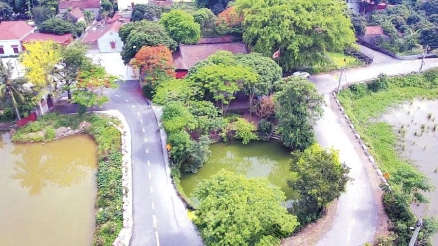 Không gian cảnh quan đình Quan Phố “Sơn thủy bao bọc”