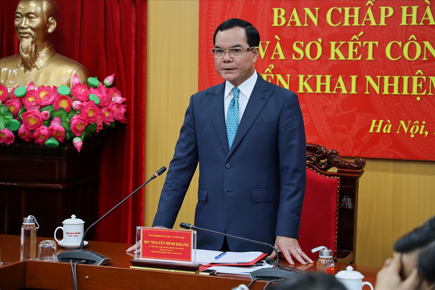 Bí thư Đảng ủy, Bộ trưởng Bộ Dân tộc và Tôn giáo Nguyễn Đình Khang phát biểu kết luận tại Hội nghị