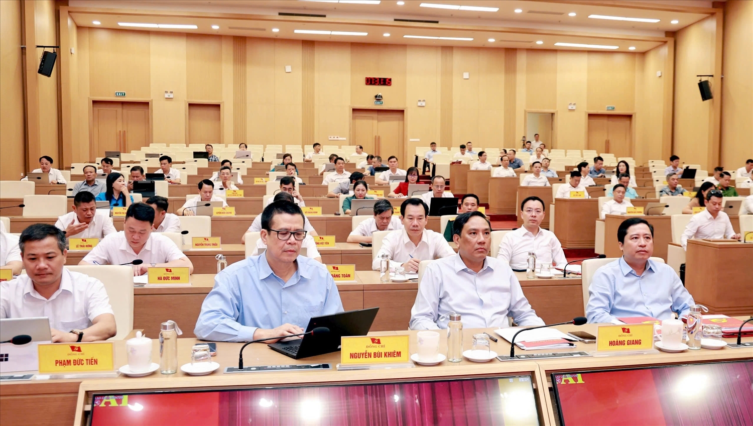 Các đại biểu tham dự hội nghị