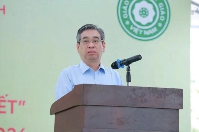 Ông Nguyễn Phước Lộc - Ủy viên Trung ương Đảng, Phó Bí thư Thành ủy, Chủ tịch Ủy ban Mặt trận Tổ quốc Việt Nam Thành phố Hồ Chí Minh phát biểu tại buổi lễ.
