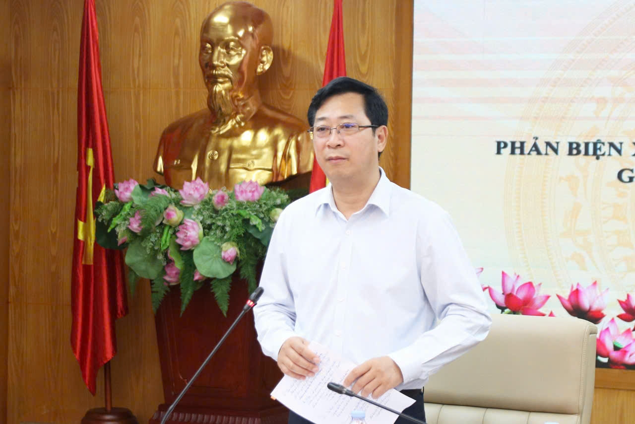 Phó Chủ tịch Ủy ban Trung ương Mặt trận Tổ quốc Việt Nam Cao Xuân Thạo phát biểu kết luận và ghi nhận các ý kiến đóng góp tại Hội nghị phản biện xã hội đối với dự thảo Luật Phổ biến, giáo dục pháp luật (sửa đổi).