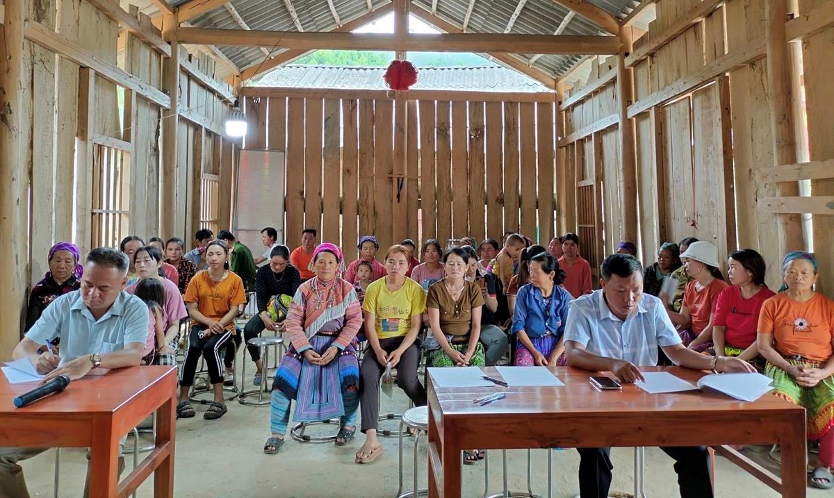 Một buổi sinh hoạt Câu lạc bộ “Nói không với tảo hôn” của đồng bào dân tộc thiểu số xã Cốc Lầu, tỉnh Lào Cai.