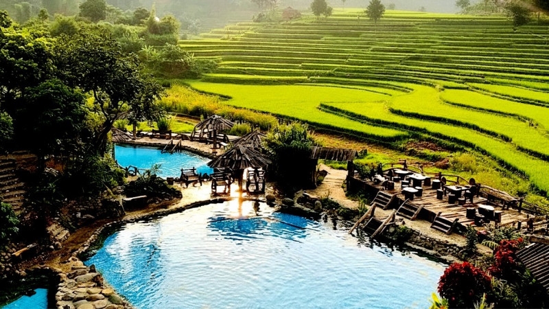 Một góc của khu sinh thái suối khoáng nóng Cường Hải, xã Hạnh Phúc
