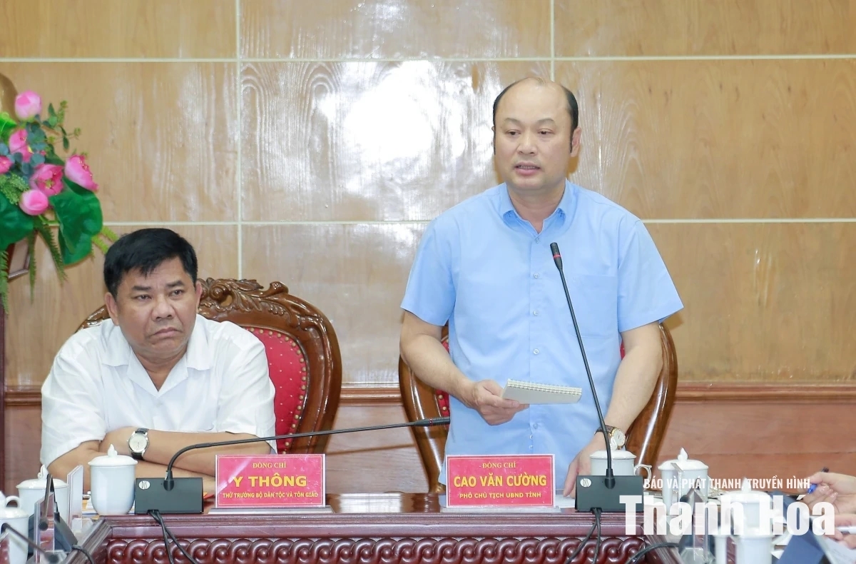Phó Chủ tịch UBND tỉnh Cao Văn Cường phát biểu tại buổi làm việc