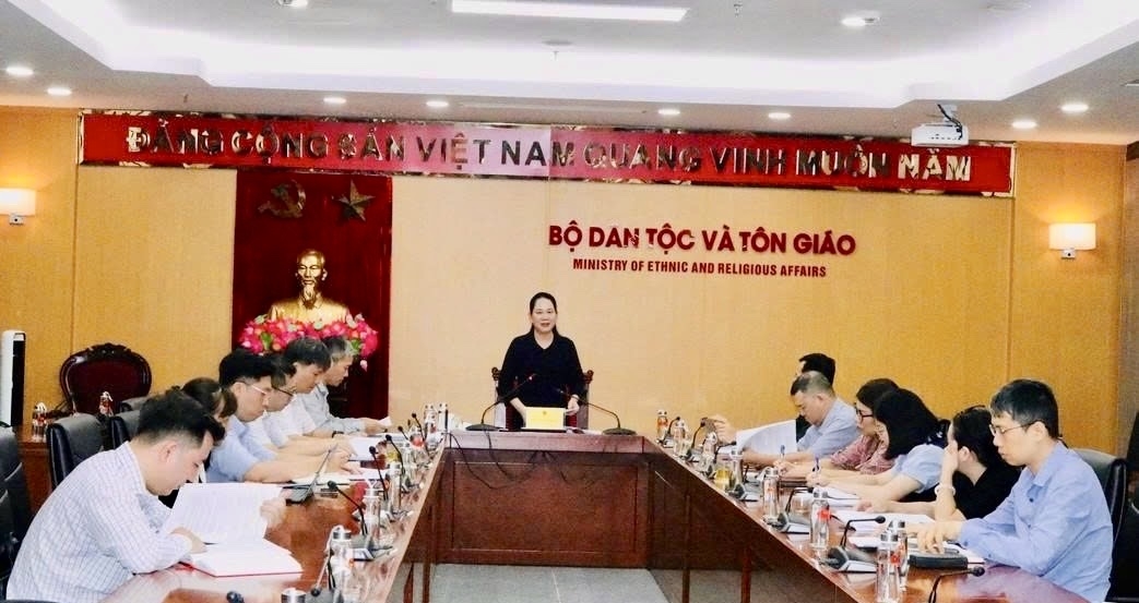 Các đại biểu tham dự cuộc họp