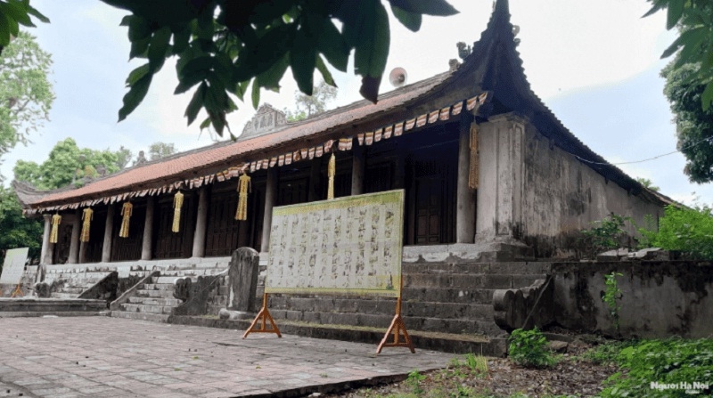 Không gian thanh bình của ngôi chùa Trăm Gian