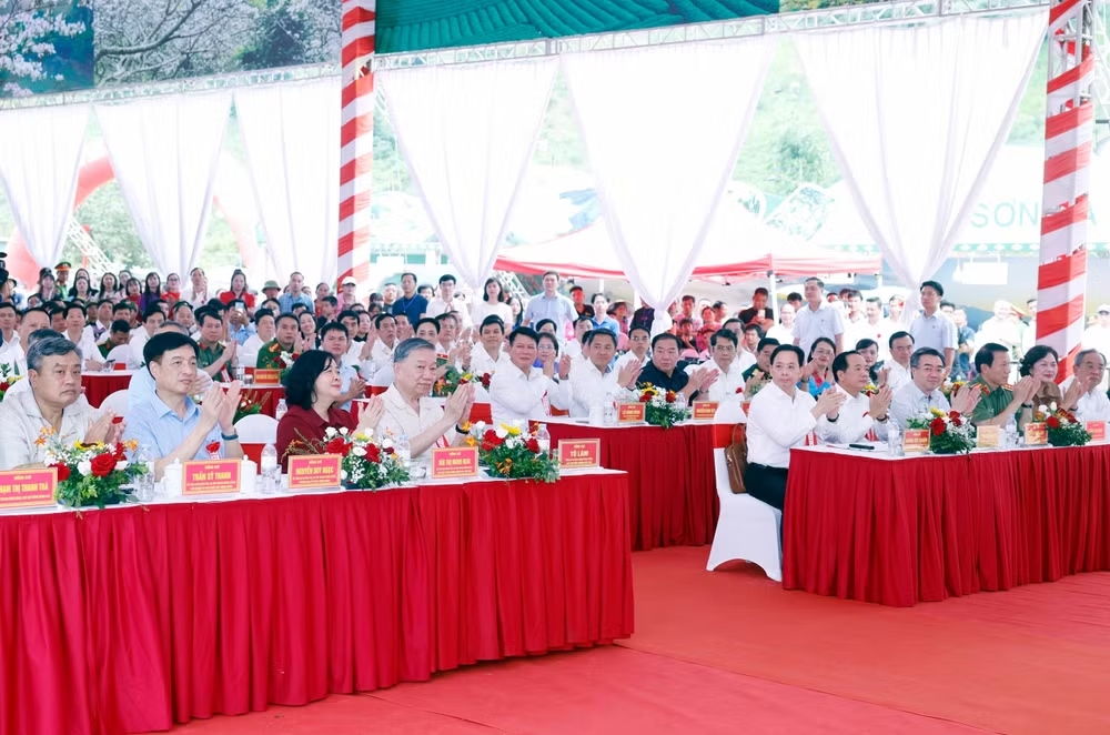 Tiếp tục thực hiện tốt chủ trương xây dựng phong trào toàn dân bảo vệ an ninh Tổ quốc 2
