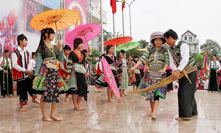 Bảo tồn và phát huy các giá trị văn hóa truyền thống tốt đẹp của các dân tộc thiểu số là một trong 3 nhóm chính sách trọng tâm được nêu trong Nghị định
