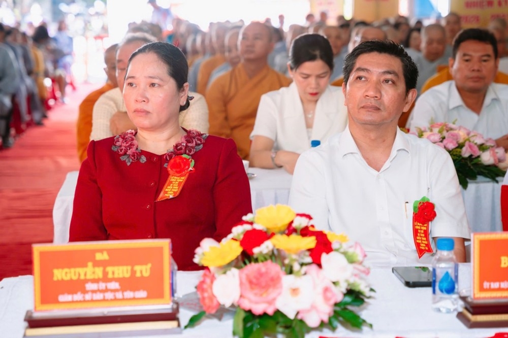 Đại biểu đại diện chính quyền tham dự Hội nghị