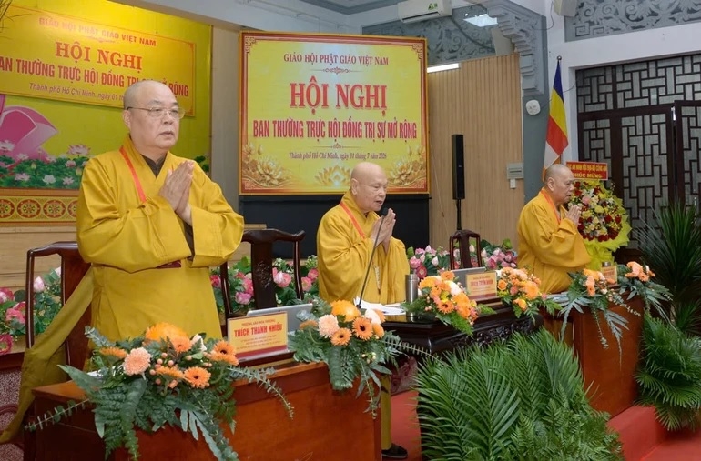Chư tôn giáo phẩm chủ tọa Hội nghị Ban Thường trực Hội đồng Trị sự mở rộng Giáo hội Phật giáo Việt Nam
