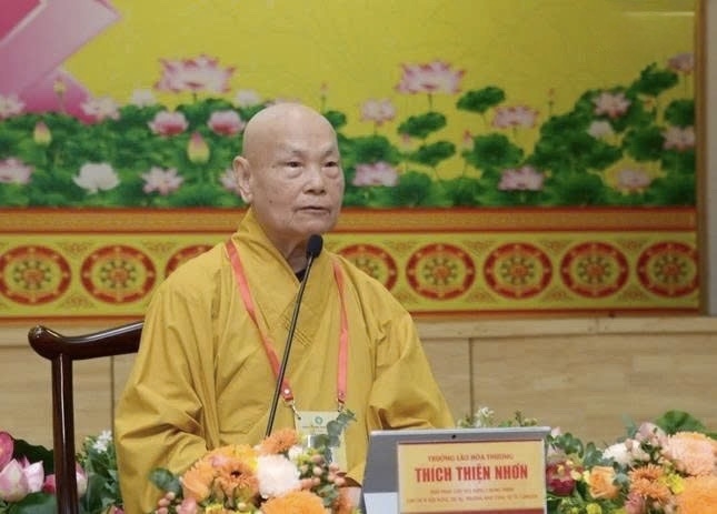 Hòa thượng Thích Thiện Nhơn, Phó Pháp chủ Hội đồng Chứng minh, Chủ tịch Hội đồng Trị sự Giáo hội Phật giáo Việt Nam phát biểu đúc kết Hội nghị 