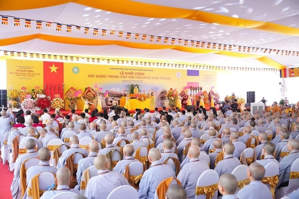 Quang cảnh lễ khởi công
