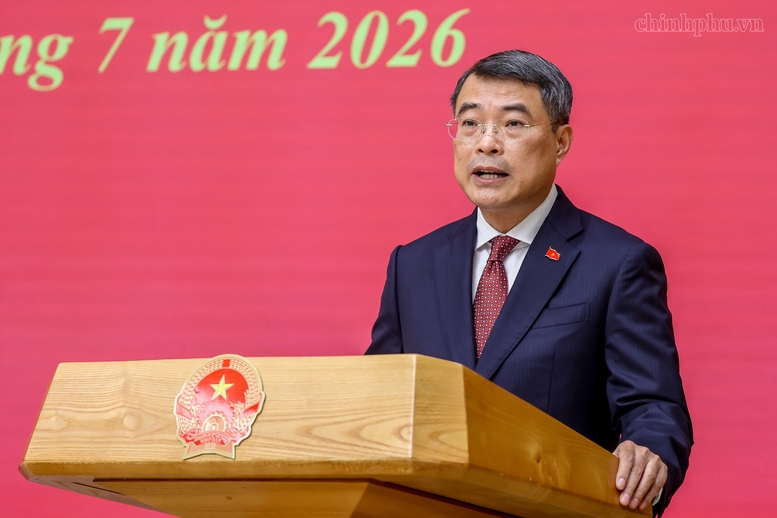 Thủ tướng Lê Minh Hưng nhấn mạnh: Chính phủ sẽ luôn đồng hành, tạo mọi điều kiện thuận lợi để các đồng chí cống hiến, đóng góp vào hoạt động và thành quả chung của các bộ, cơ quan và của Chính phủ - Ảnh: VGP/Nhật Bắc