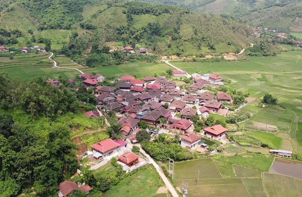 Toàn tỉnh Lạng Sơn có 1.646 thôn vùng đồng bào dân tộc thiểu số và miền núi và 385 thôn đặc biệt khó khăn; có 65 xã vùng đồng bào dân tộc thiểu số và miền núi, trong đó gồm 14 xã khu vực I, 13 xã khu vực II và 38 xã khu vực III. Việc phân định khu vực nhằm đánh giá đúng điều kiện phát triển, mức độ khó khăn của từng địa bàn