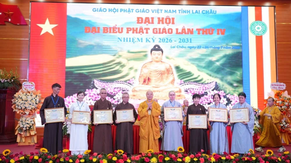 Ban Trị sự Giáo hội Phật giáo Việt Nam tỉnh cũng trao Bằng tuyên dương công đức cho các cá nhân vì đã có nhiều đóng góp vào sự nghiệp xây dựng và phát triển Phật giáo Lai Châu