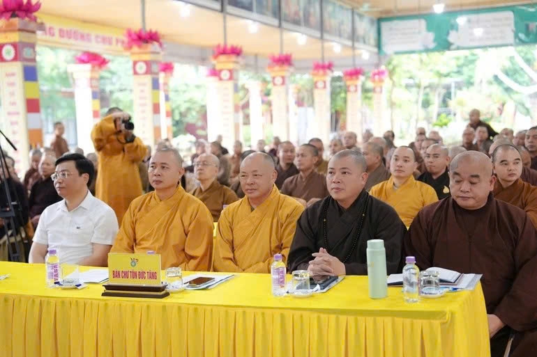 Chư tôn đức Ban Trị sự Giáo hội Phật giáo Việt Nam tỉnh Thanh Hóa tham dự Hội nghị phổ biến pháp luật về tín ngưỡng, tôn giáo năm 2026