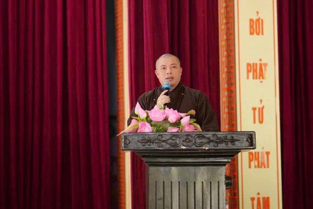 Thượng tọa Thích Tâm Chính, Ủy viên Hội đồng Trị sự, Trưởng ban Trị sự Giáo hội Phật giáo Việt Nam tỉnh Thanh Hóa phát biểu tại Hội nghị phổ biến pháp luật về tín ngưỡng, tôn giáo năm 2026