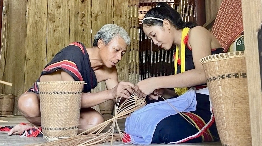 Thành phố Đà Nẵng sẽ xây dựng các mô hình sinh kế phù hợp nhằm nâng cao thu nhập và cải thiện chất lượng cuộc sống của đồng bào dân tộc thiểu số