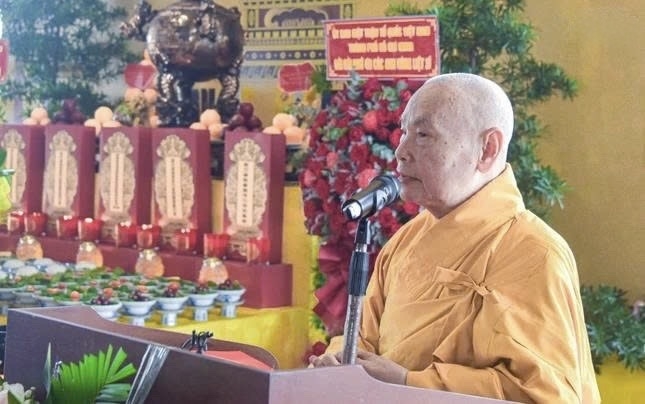 Trưởng lão Hòa thượng Thích Thiện Nhơn, Phó Pháp chủ Hội đồng Chứng minh, Chủ tịch Hội đồng Trị sự Giáo hội Phật giáo Việt Nam phát biểu tưởng niệm, tri ân các anh hùng liệt sĩ và khẳng định tinh thần tri ân, báo ân, đồng hành cùng dân tộc của Phật giáo Việt Nam