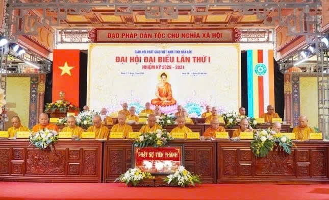 Chư tôn đức chứng minh, chủ tọa