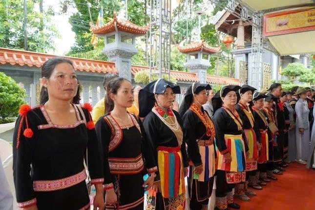Các phật tử người dân tộc tham dự Đại hội