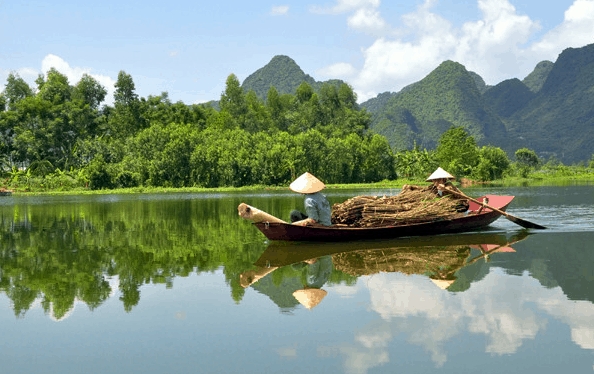 Cảnh đẹp tại miền Tây Nam Bộ không chỉ nằm ở cảnh quan, đặc biệt còn ở “tính sống” của di sản văn hoá