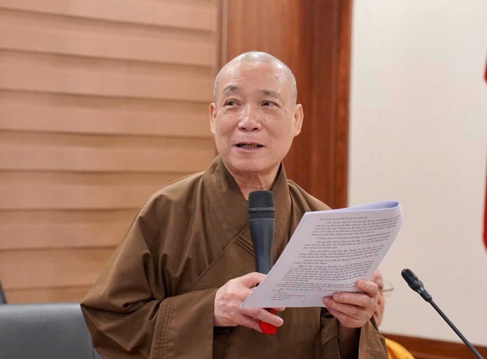 Hòa thượng Thích Bảo Nghiêm, Phó Chủ tịch Hội đồng Trị sự, Trưởng ban Ban Tuyên truyền - Hoằng pháp phát biểu tại Hội nghị