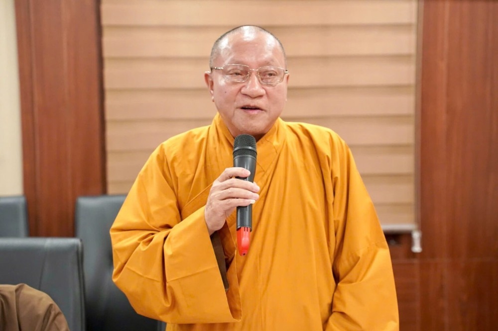 Hòa thượng Thích Gia Quang, Phó Chủ tịch Hội đồng Trị sự, Trưởng ban Thông tin - báo chí phát biểu tại Hội nghị