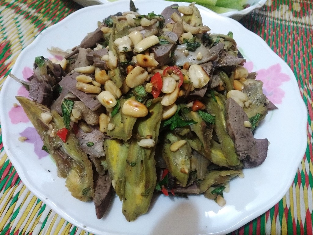 Nộm núc nác 