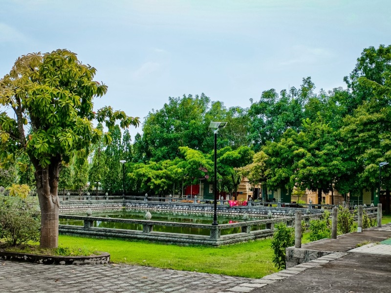Chùa Tuk Phos, ấp An Lợi, xã Tri Tôn, tỉnh An Giang - nơi Công an xã Tri Tôn tổ chức tuyên truyền, phổ biến pháp luật về tín ngưỡng, tôn giáo cho chức sắc, chức việc, Ban Acha và phật tử trên địa bàn