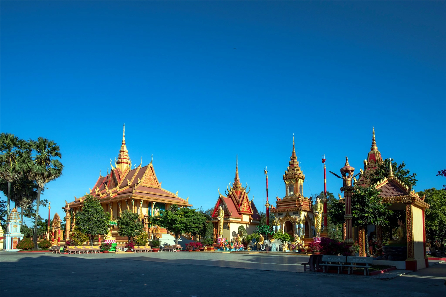 Chùa Xiêm Cán tại tỉnh Cà Mau