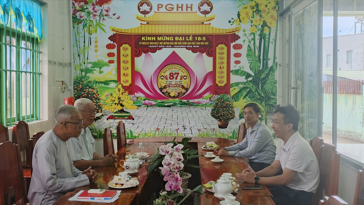Đoàn công tác Ban Tôn giáo Chính phủ làm việc với Ban Đại diện Phật giáo Hòa Hảo tỉnh An Giang về tình hình hoạt động từ thiện, xã hội trên địa bàn tỉnh