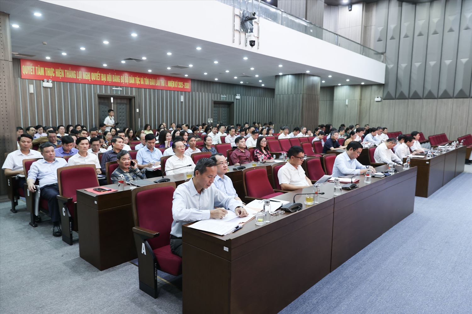 Bộ Dân tộc và Tôn giáo sơ kết công tác dân tộc, tôn giáo và triển khai nhiệm vụ 6 tháng cuối năm 2026 13