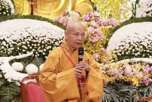 Hòa thượng Thích Thiện Nhơn, Phó Pháp chủ Hội đồng Chứng minh, Chủ tịch Hội đồng Trị sự Giáo hội Phật giáo Việt Nam phát biểu chỉ đạo tại Đại hội