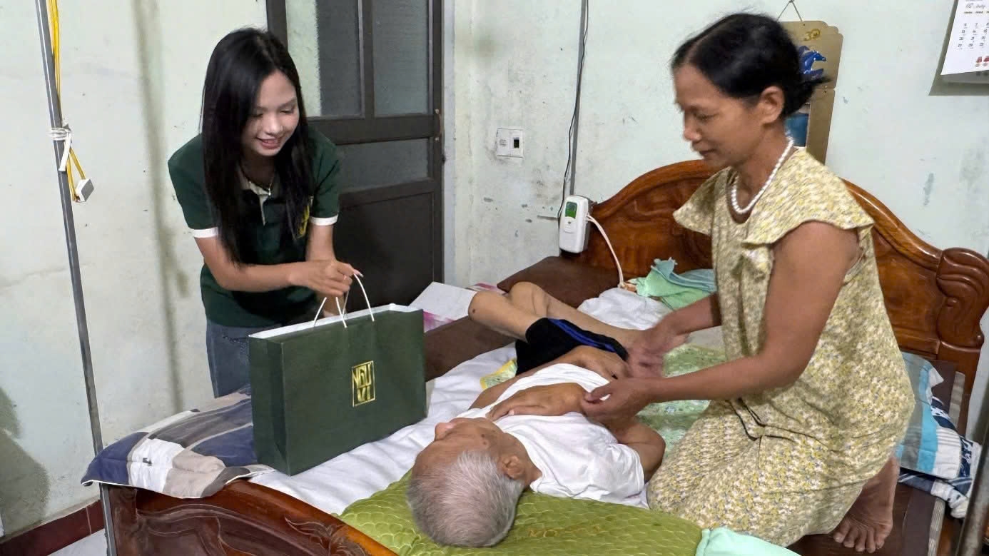 Hoạt động Dâng Vị Tri Ân trao tặng phần quà dành cho người có công kỷ niệm ngày Thương binh Liệt sĩ tại Việt Nam 27/07
