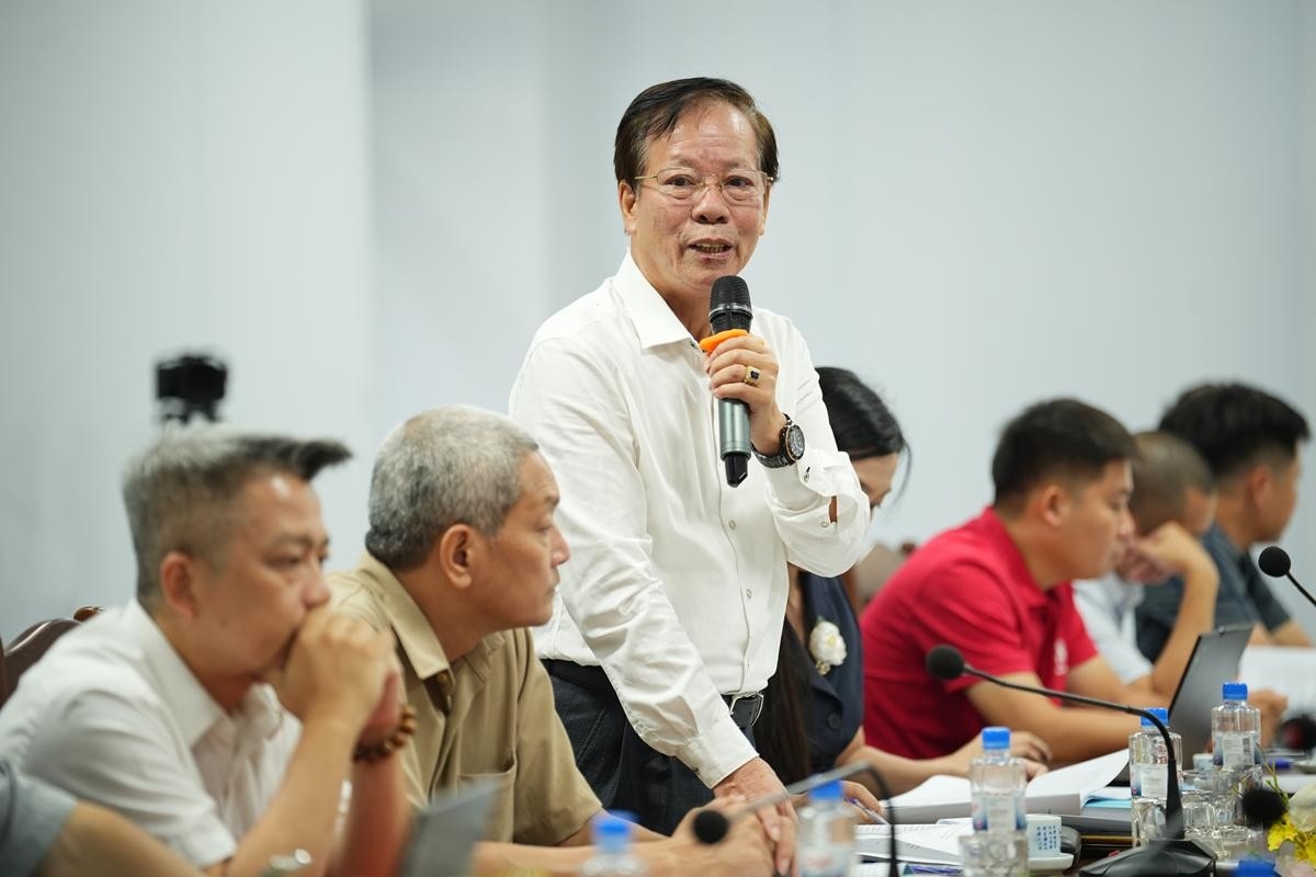 Các đại biểu tham dự tọa đàm phát biểu ý kiến