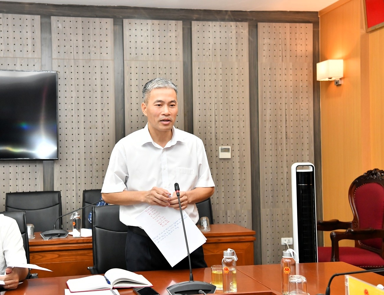 Ông Phí Mạnh Thắng, Vụ trưởng Vụ Pháp chế phát biểu