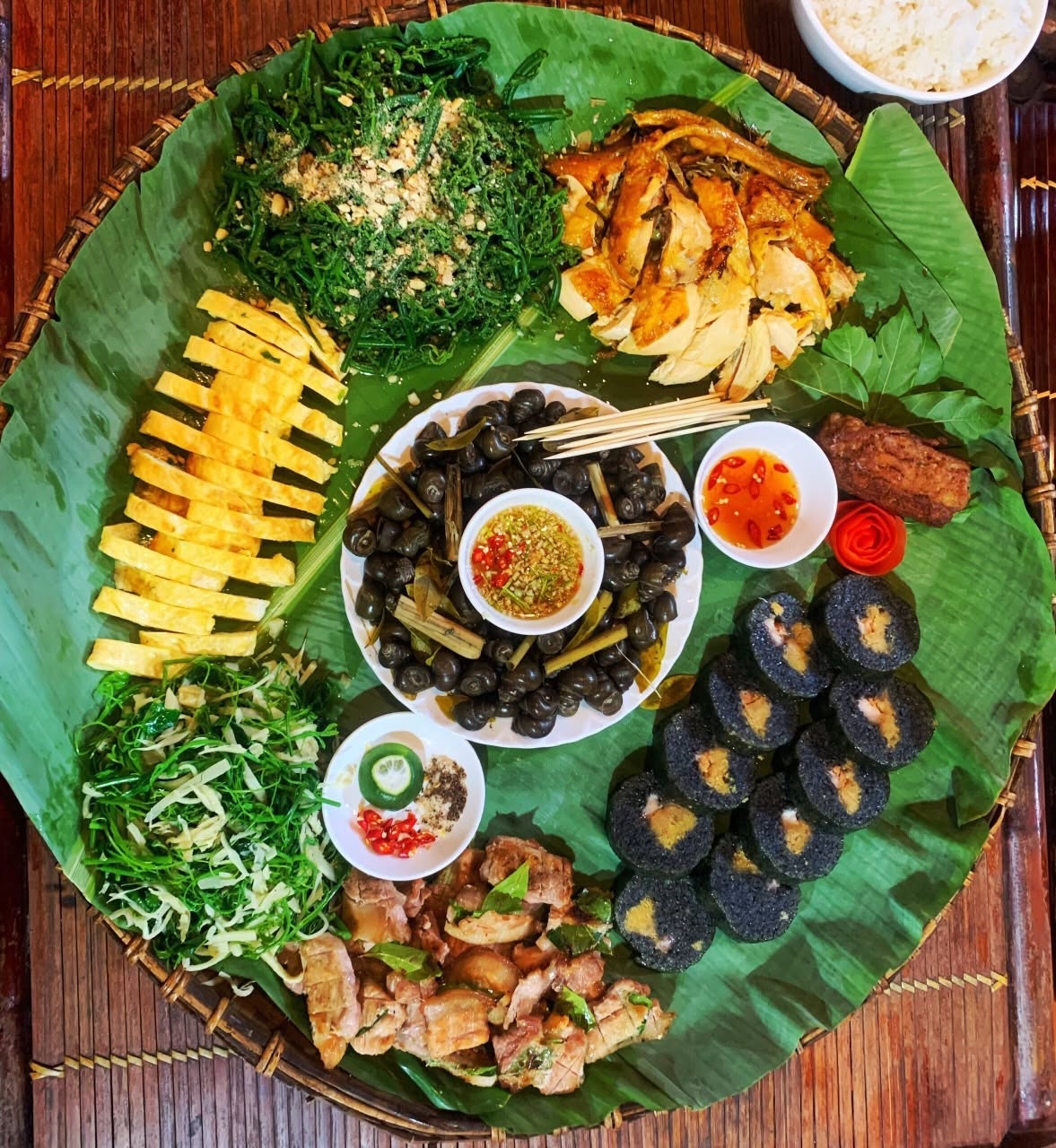 Ẩm thực mang đậm bản sắc văn hóa dân tộc Tày, Nùng là điểm cộng hấp dẫn du khách tại làng du lịch cộng đồng Hữu Liên