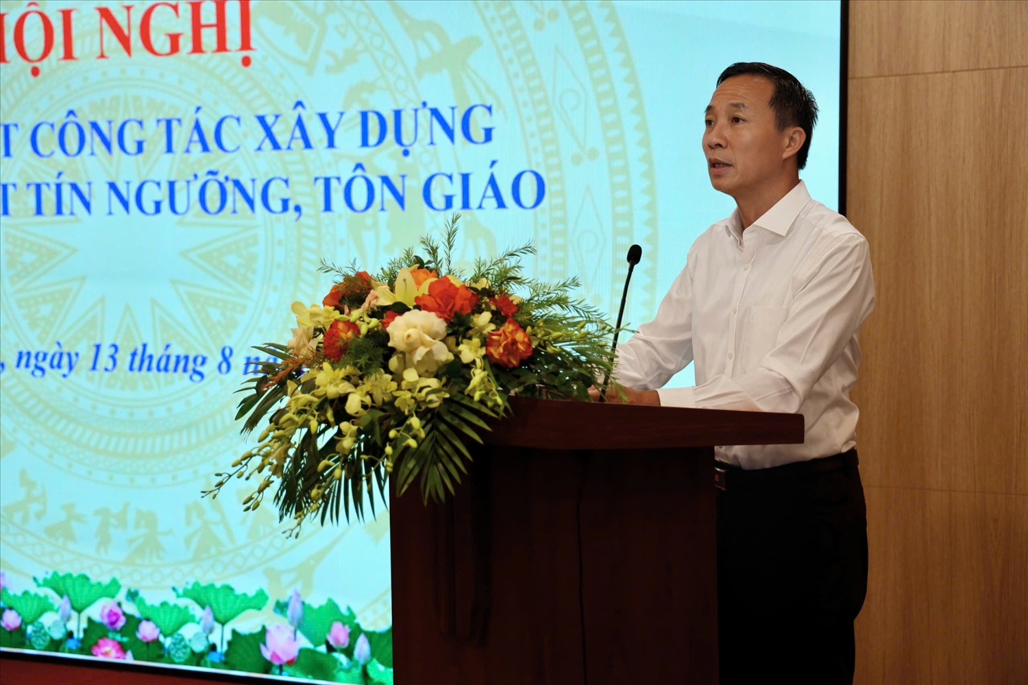 Trưởng Ban Tôn giáo Chính phủ Vũ Hoài Bắc phát biểu tại Hội nghị