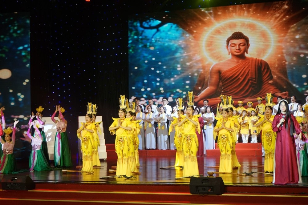 Liên hoan là minh chứng sinh động cho tinh thần sống tốt đời, đẹp đạo, đồng hành với dân tộc