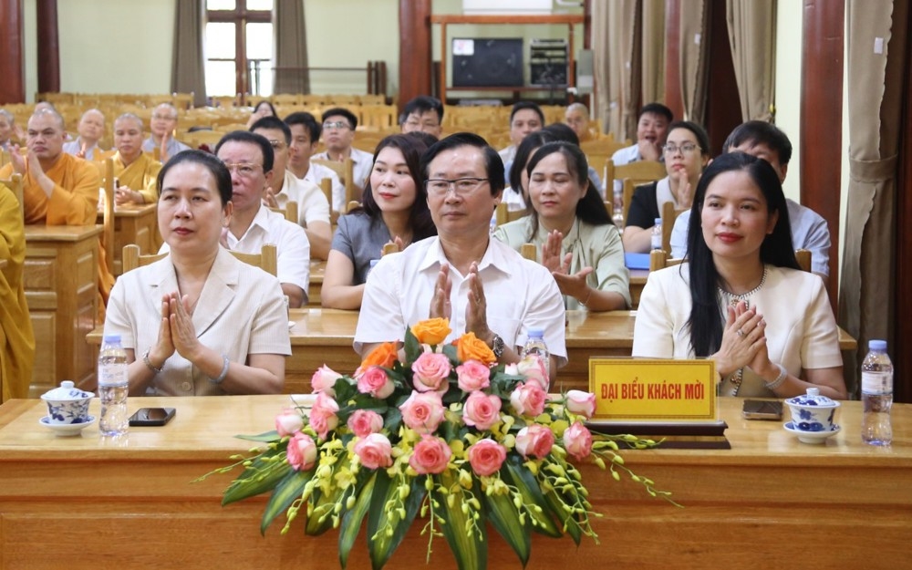 Đại diện chính quyền, sở ban ngành tỉnh Hưng Yên tham dự buổi lễ