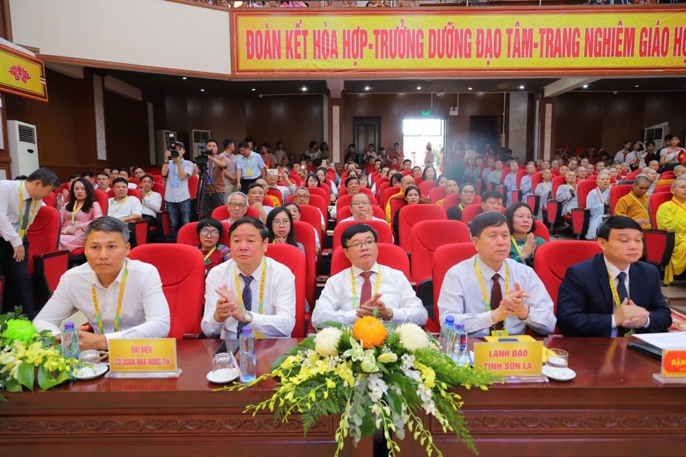 Đại biểu chính quyền tham dự Đại hội