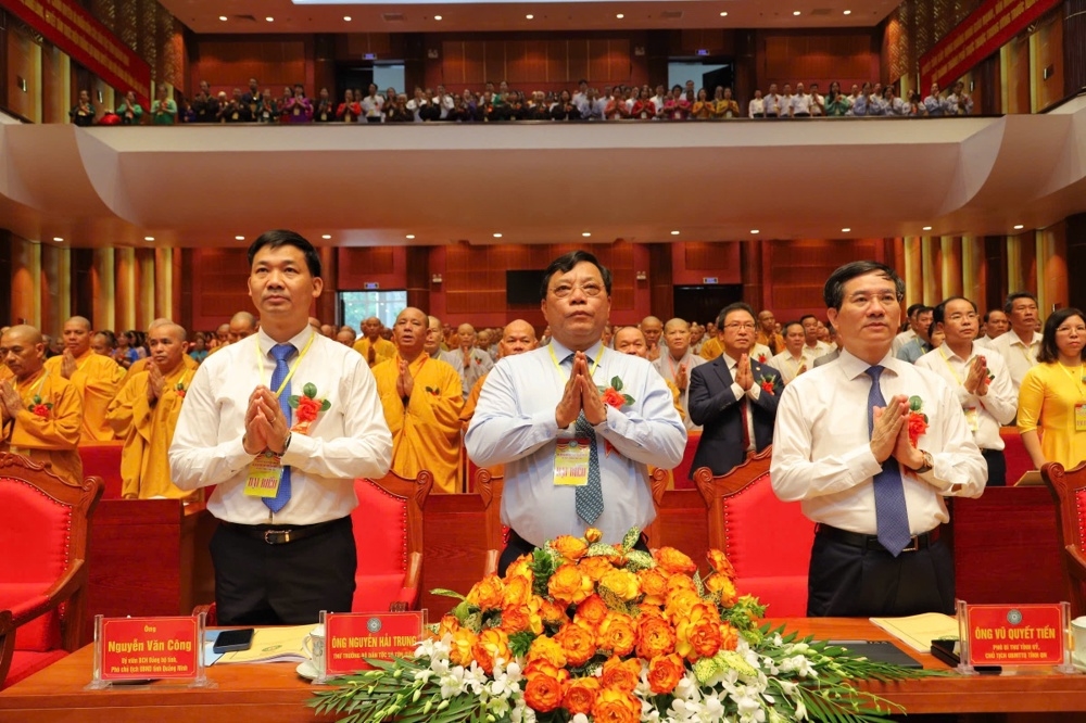 Thứ trưởng Bộ Dân tộc và Tôn giáo Nguyễn Hải Trung cùng các đại biểu tham dự Đại hội
