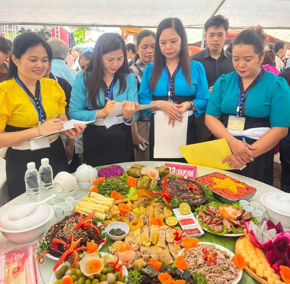 Phần thi mâm cỗ góp phần giới thiệu văn hóa ẩm thực ngày Tết