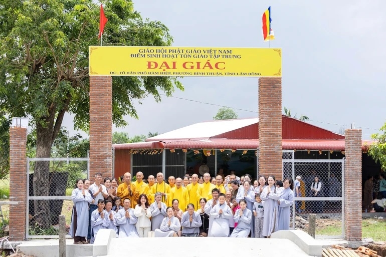 Điểm nhóm sinh hoạt tôn giáo tập trung Đại Giác trong ngày vui công bố Quyết định thành lập