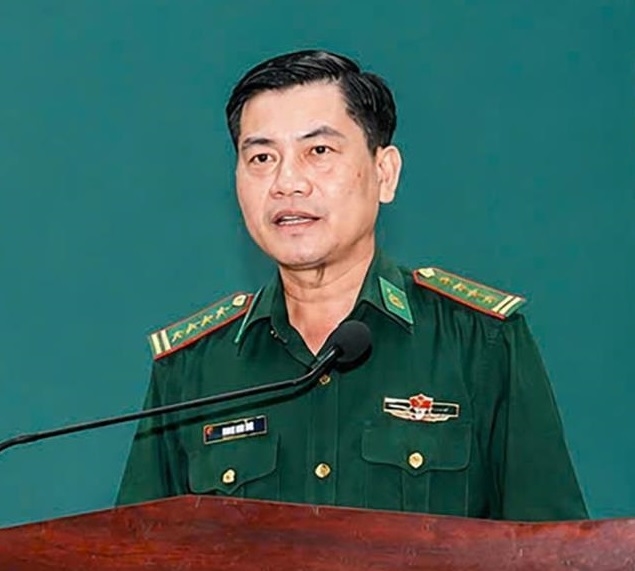 Đại tá Hoàng Văn Mẫn, Chính ủy Bộ đội Biên phòng thành phố Đà Nẵng phát biểu tại Hội nghị