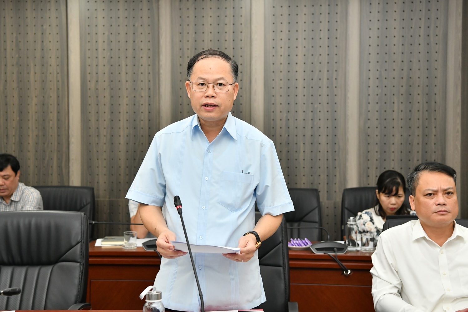 Ông Dương Quang Bạo, Phó Giám đốc Sở Dân tộc và Tôn giáo tỉnh Thái Nguyên phát biểu tại Hội thảo