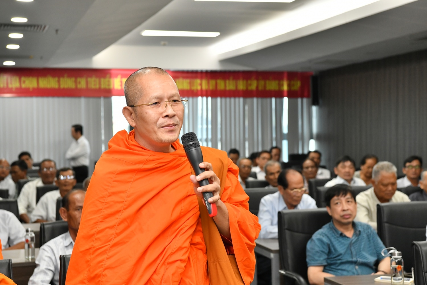 Thượng tọa Danh Nâng là người được người dân và cấp ủy, chính quyền xã Đông Thái ghi nhận là người có vai trò ""giữ lửa" cho đạo pháp và văn hóa Khmer ở địa phương
